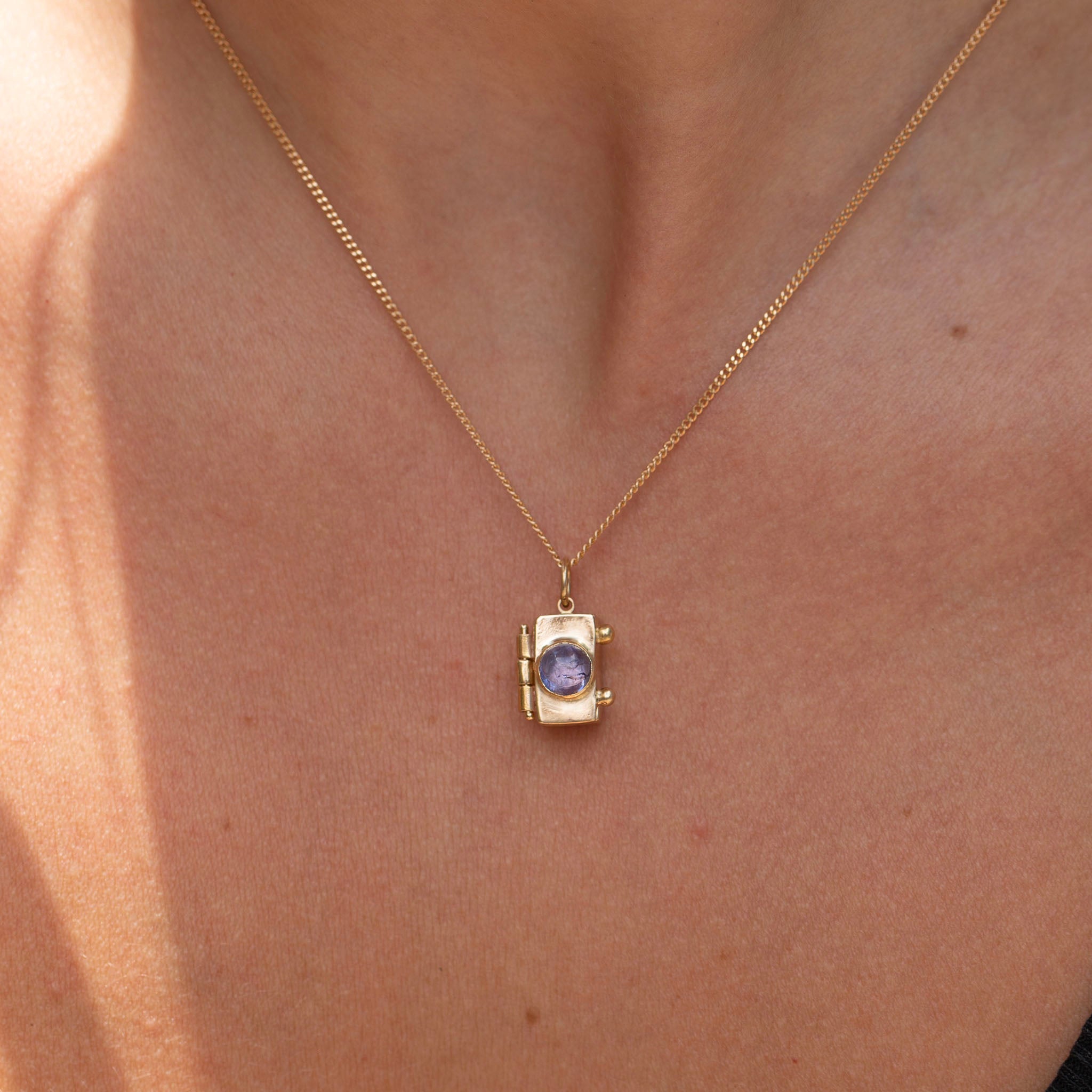 Tanzanite Rock Box