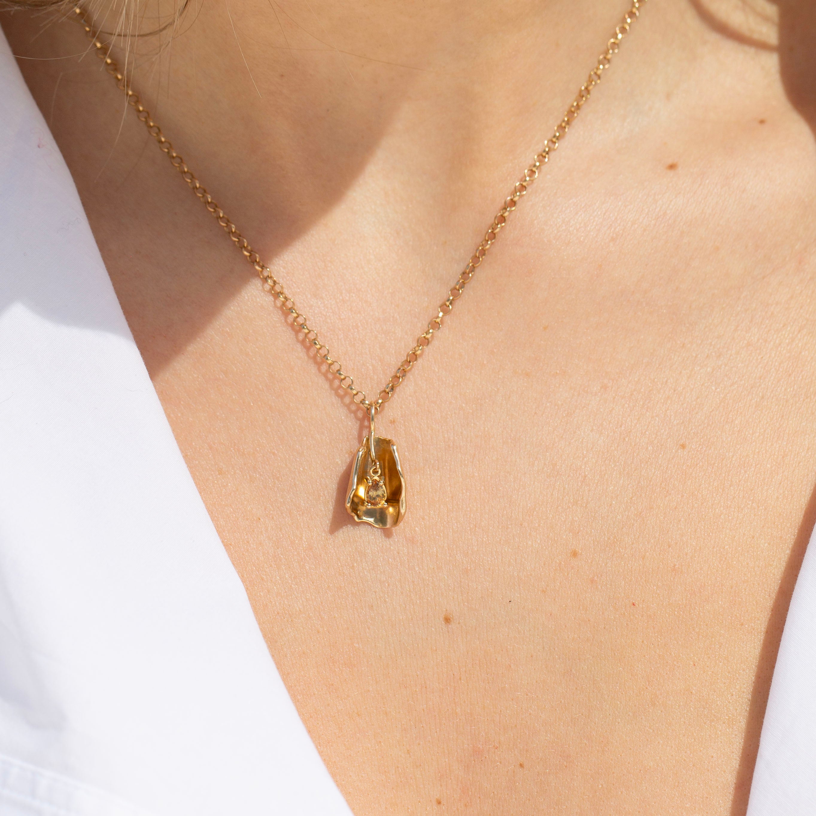 Calla Lily Pendant 6, Sapphire