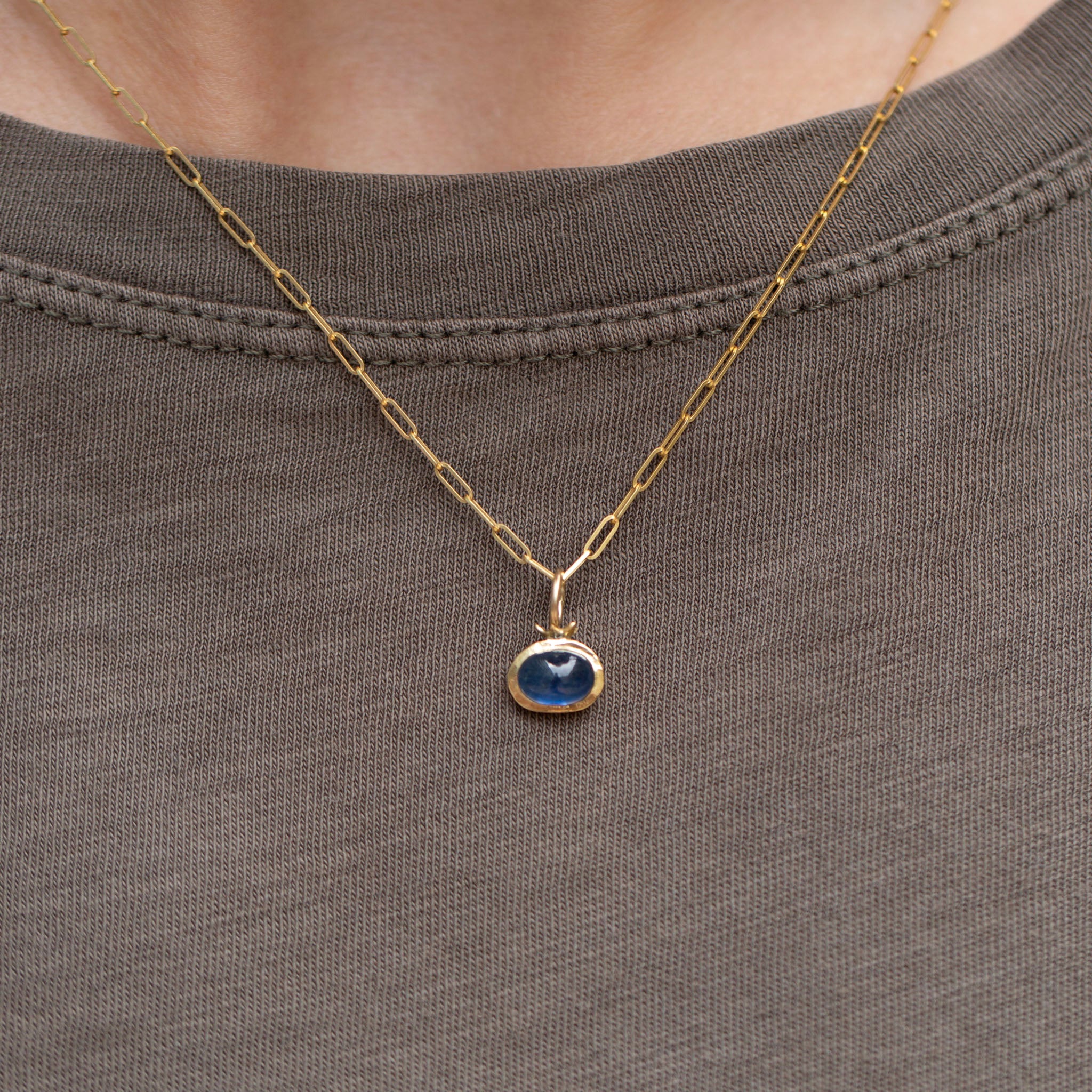 Blueberry Charm 4, 18K