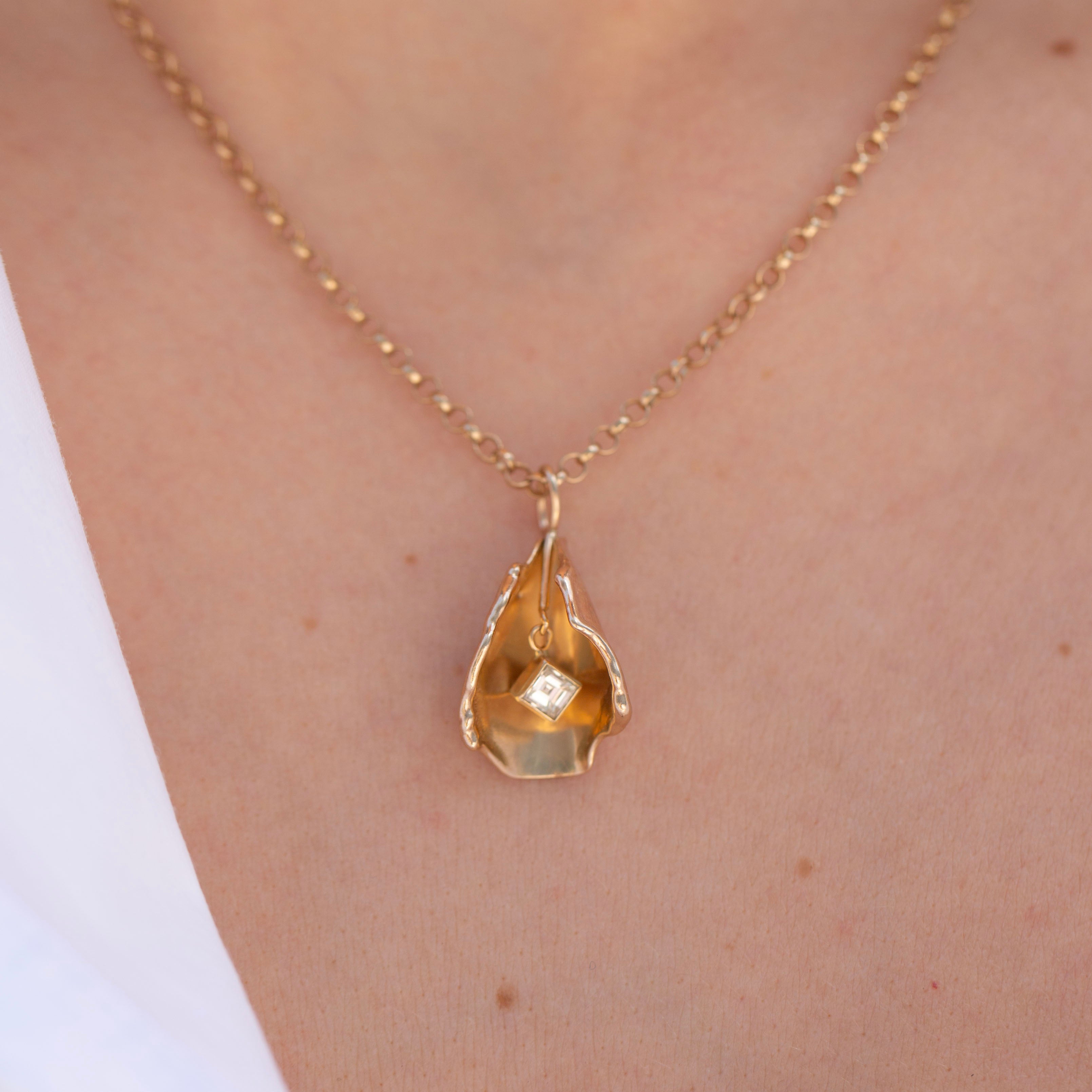 Calla Lily Pendant 7, Diamond