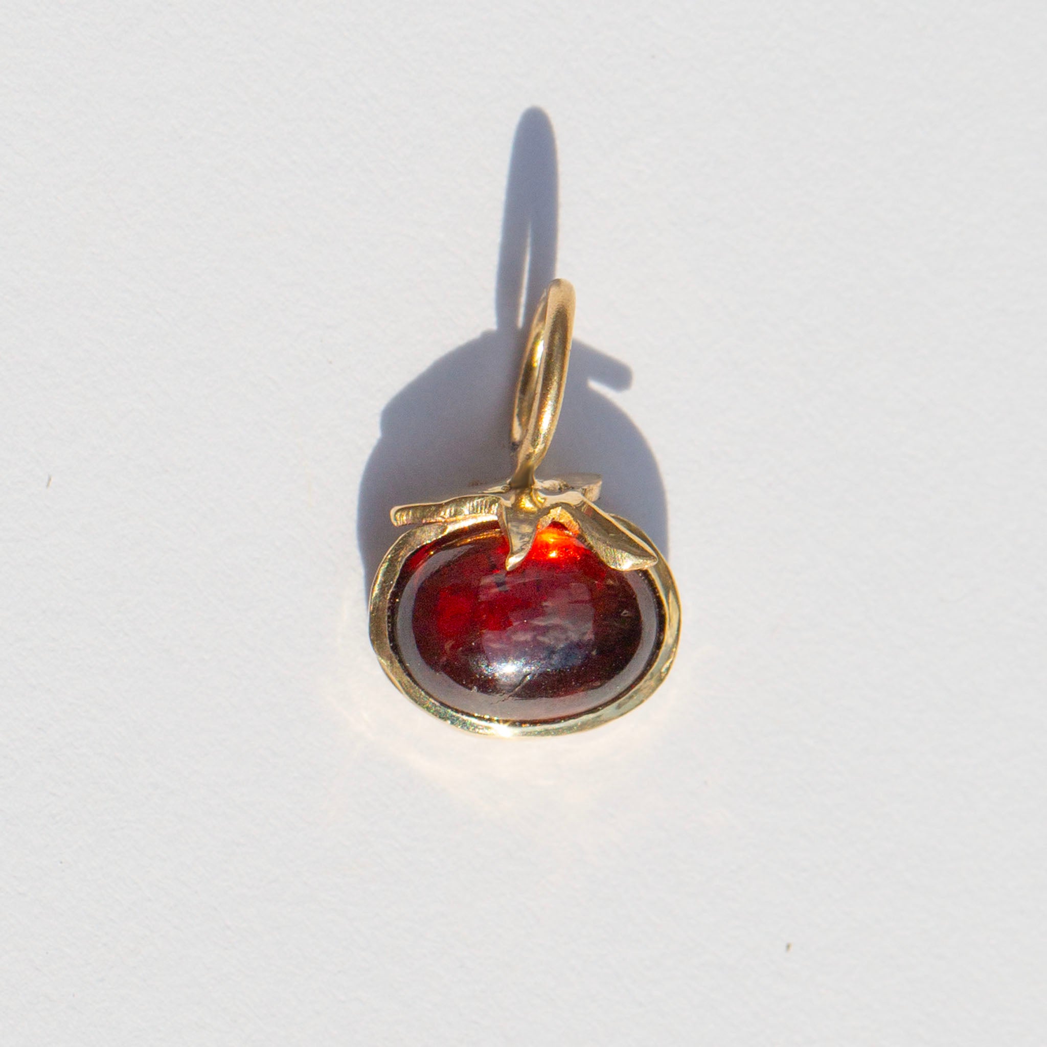 Heirloom Tomato. Garnet 14k