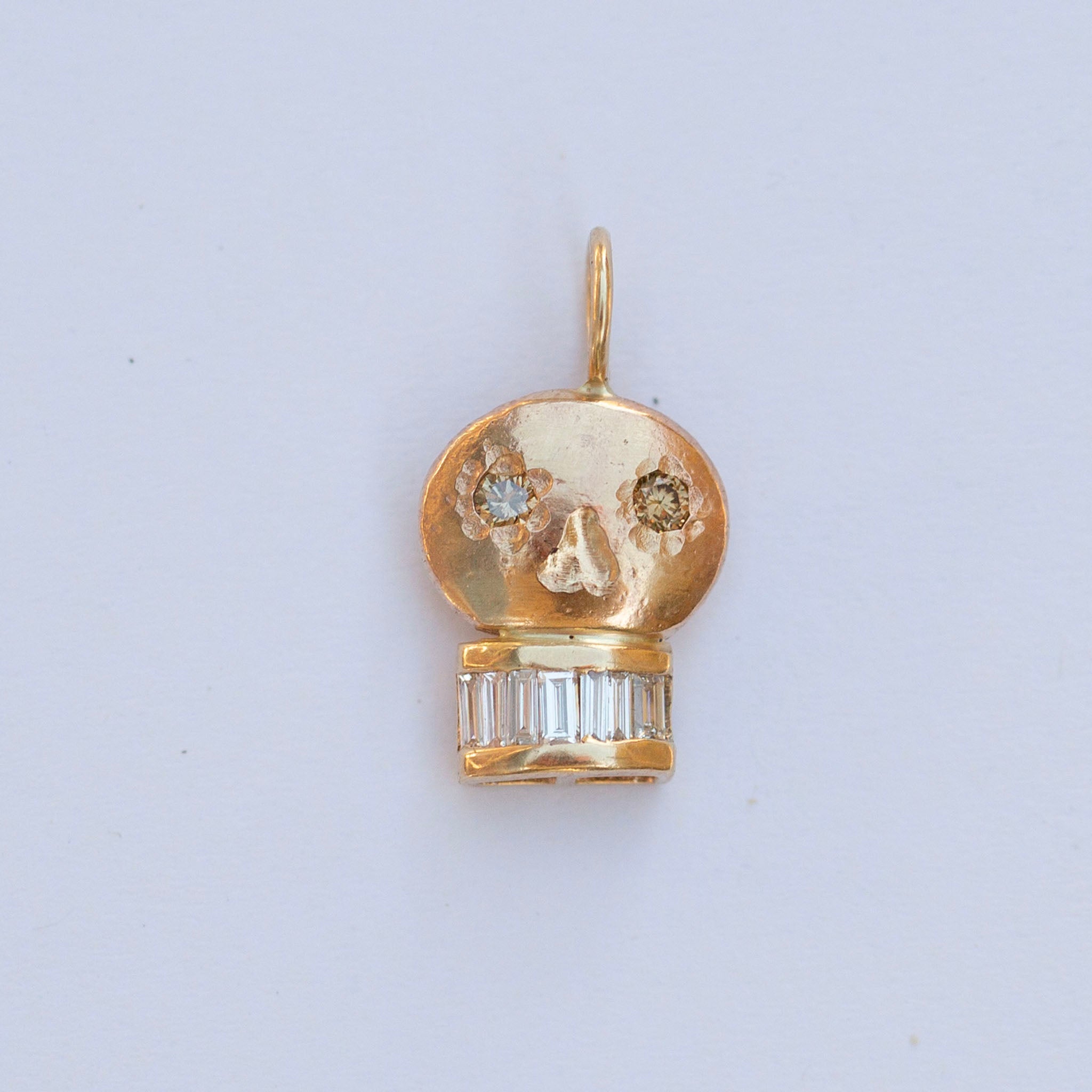 Skull Charm 15, Cognac Diamonds
