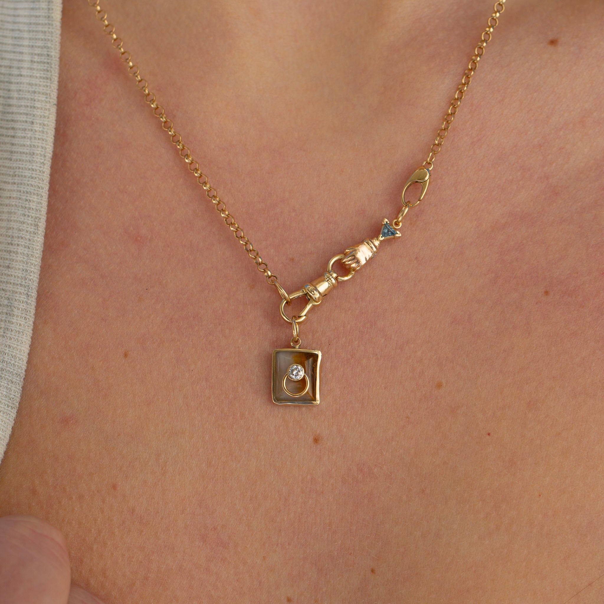 Sapphire Hand Connector, Charm Clip