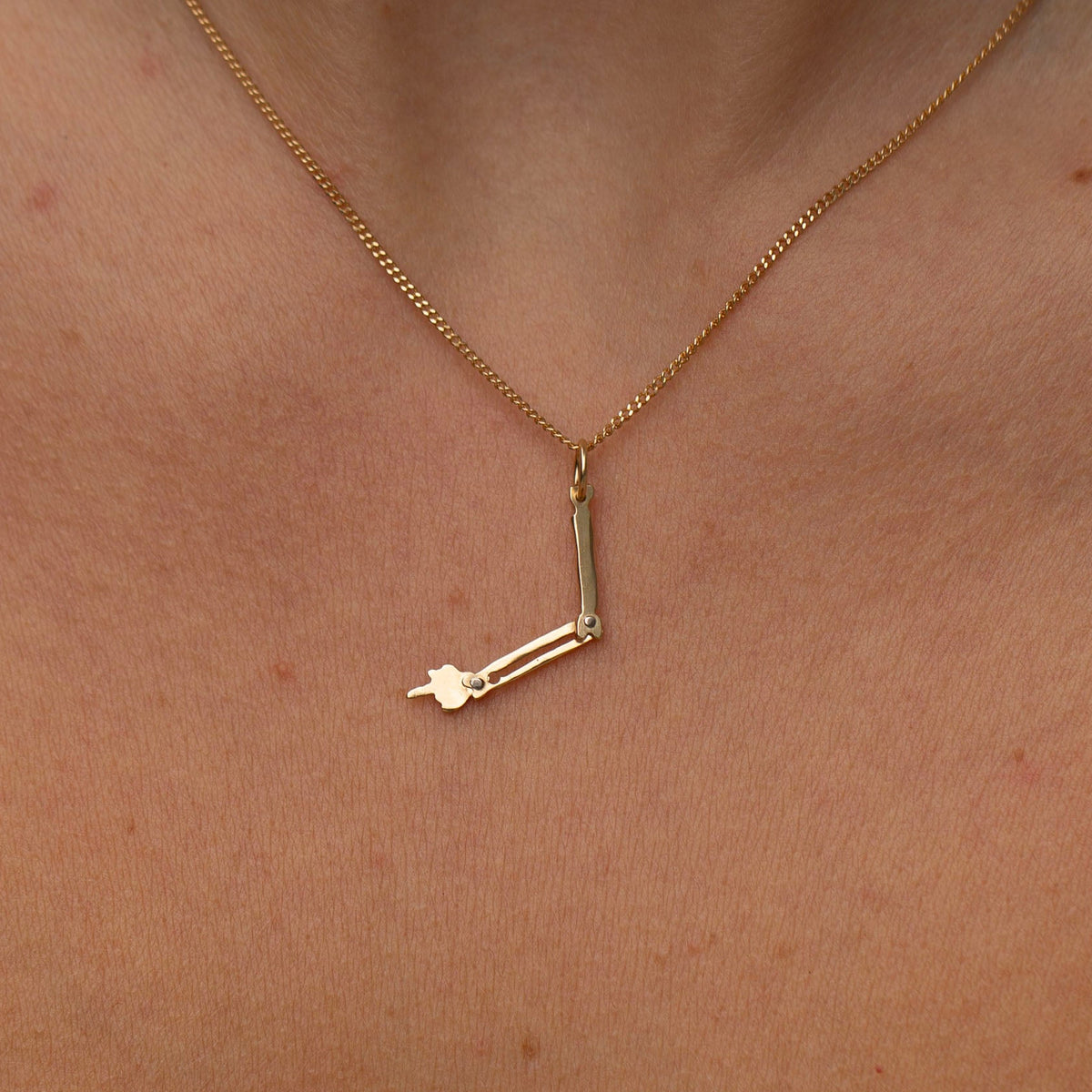 Humerus Charm 6, 14k