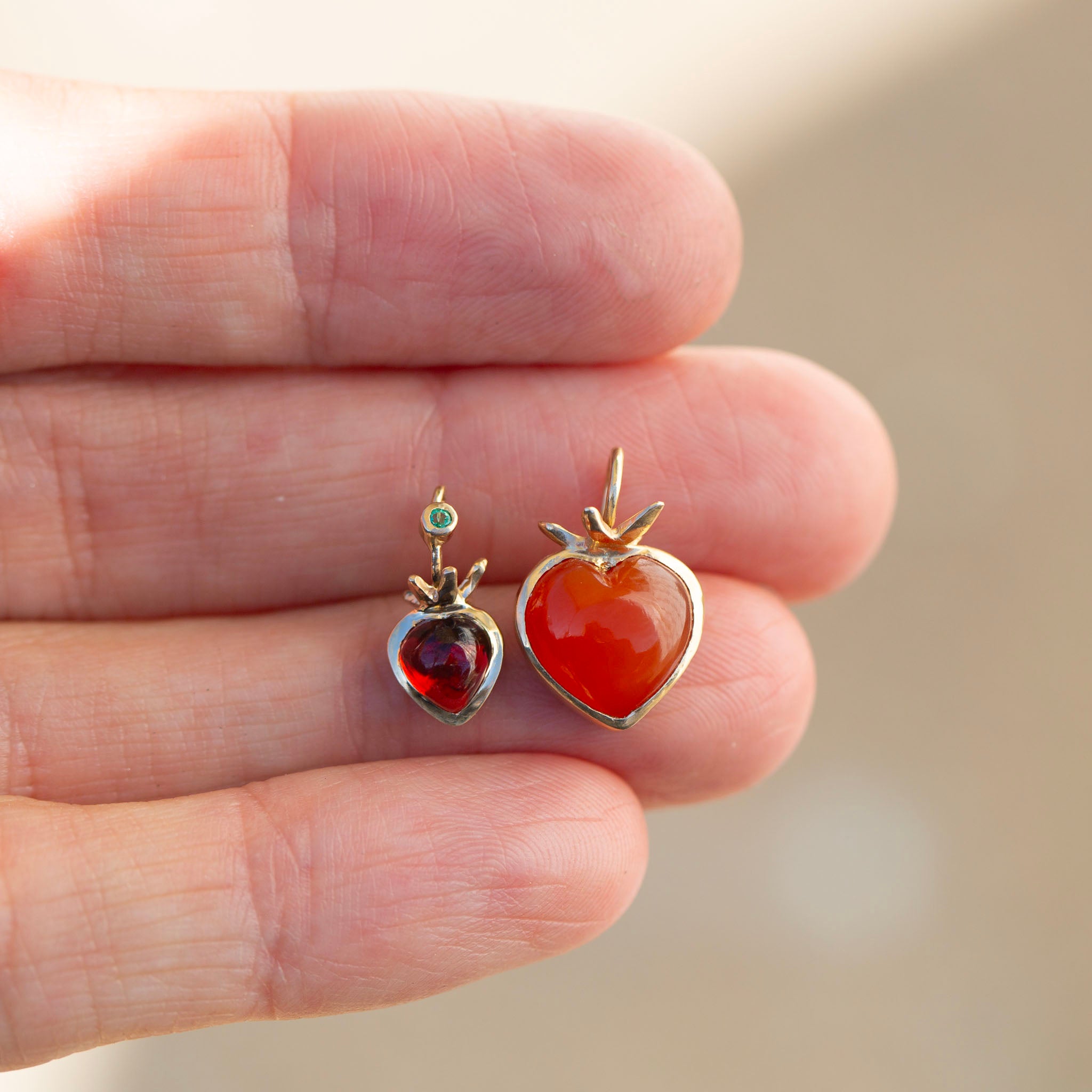 Love Apple Charm, 2