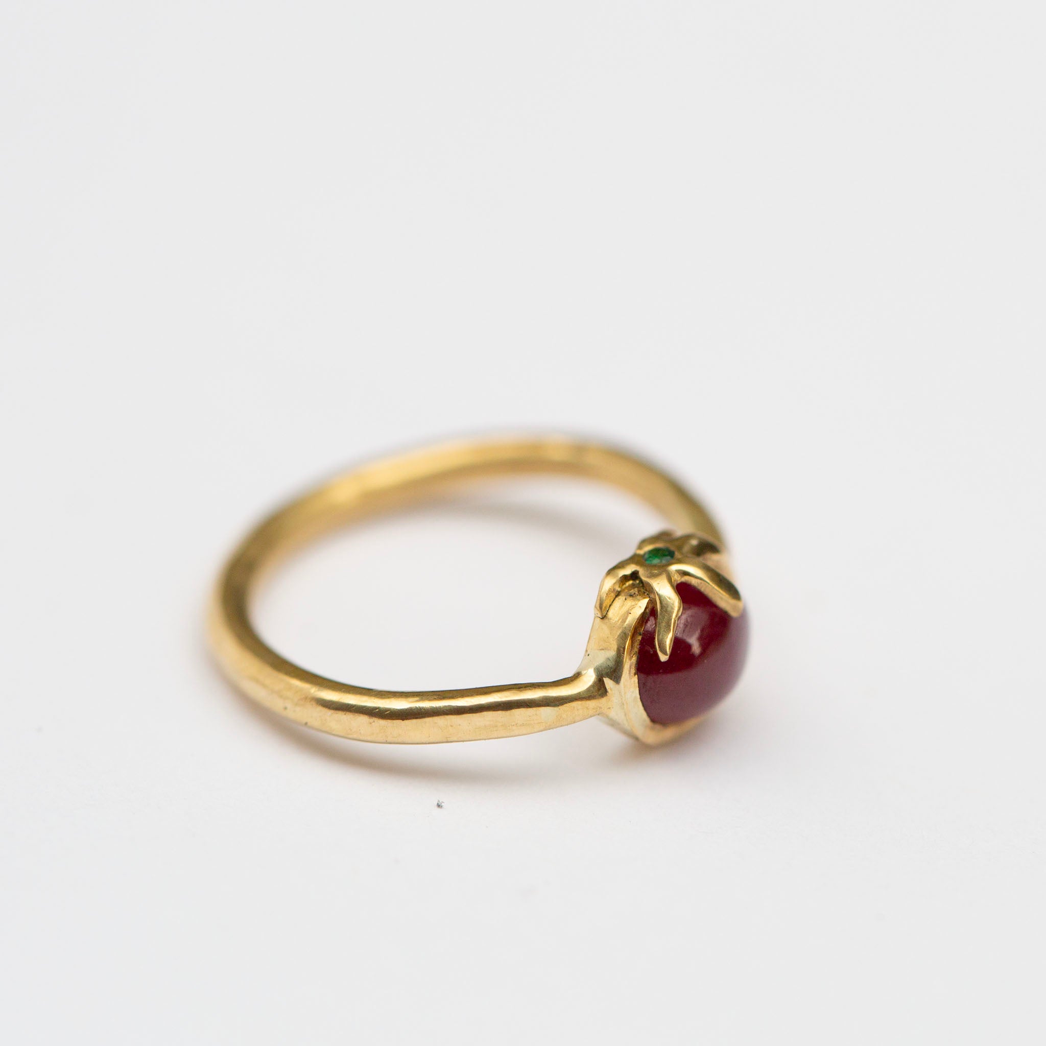Tomato Ring, 18k Ruby & Emerald