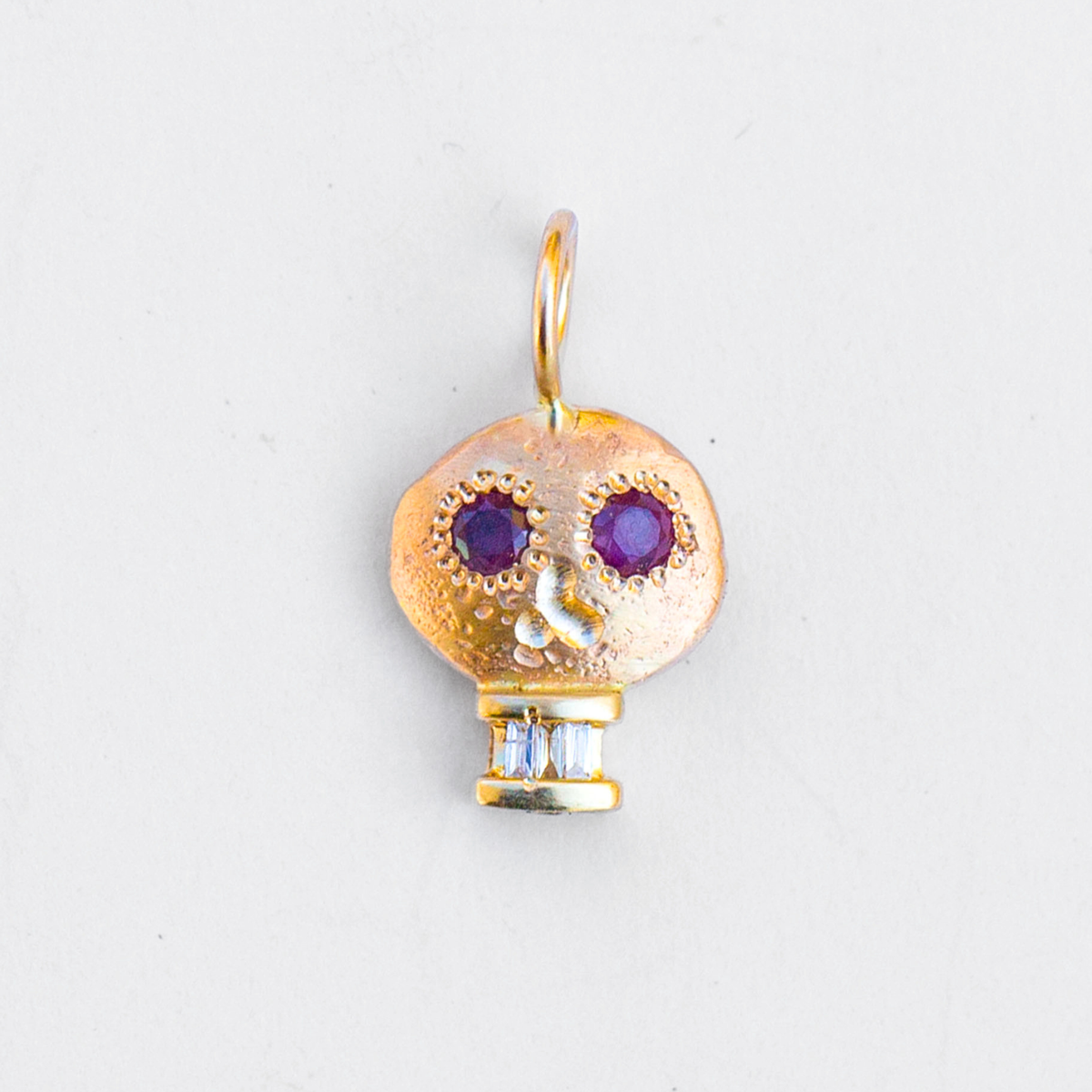 Skull 10, Pomme Ruby