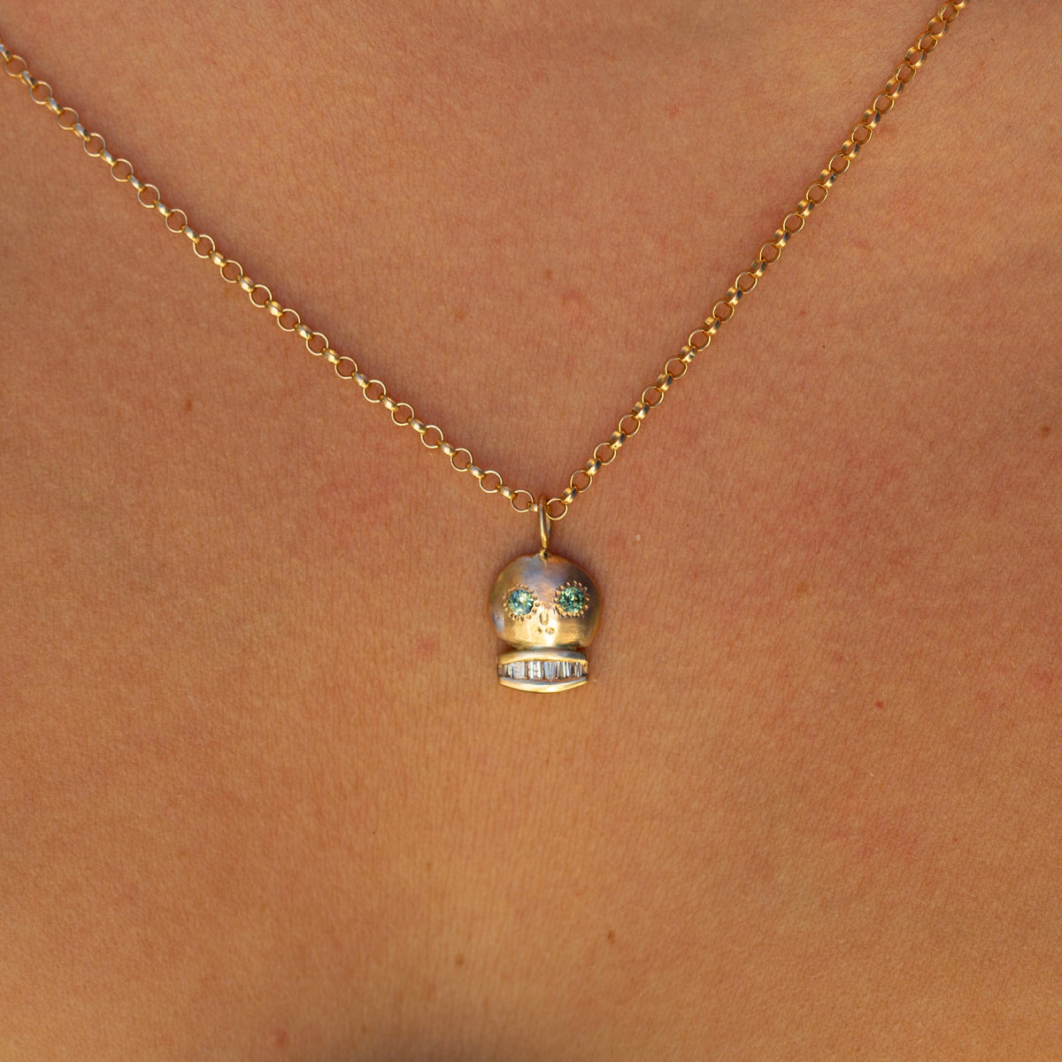 Skull 11, Parti Sapphire