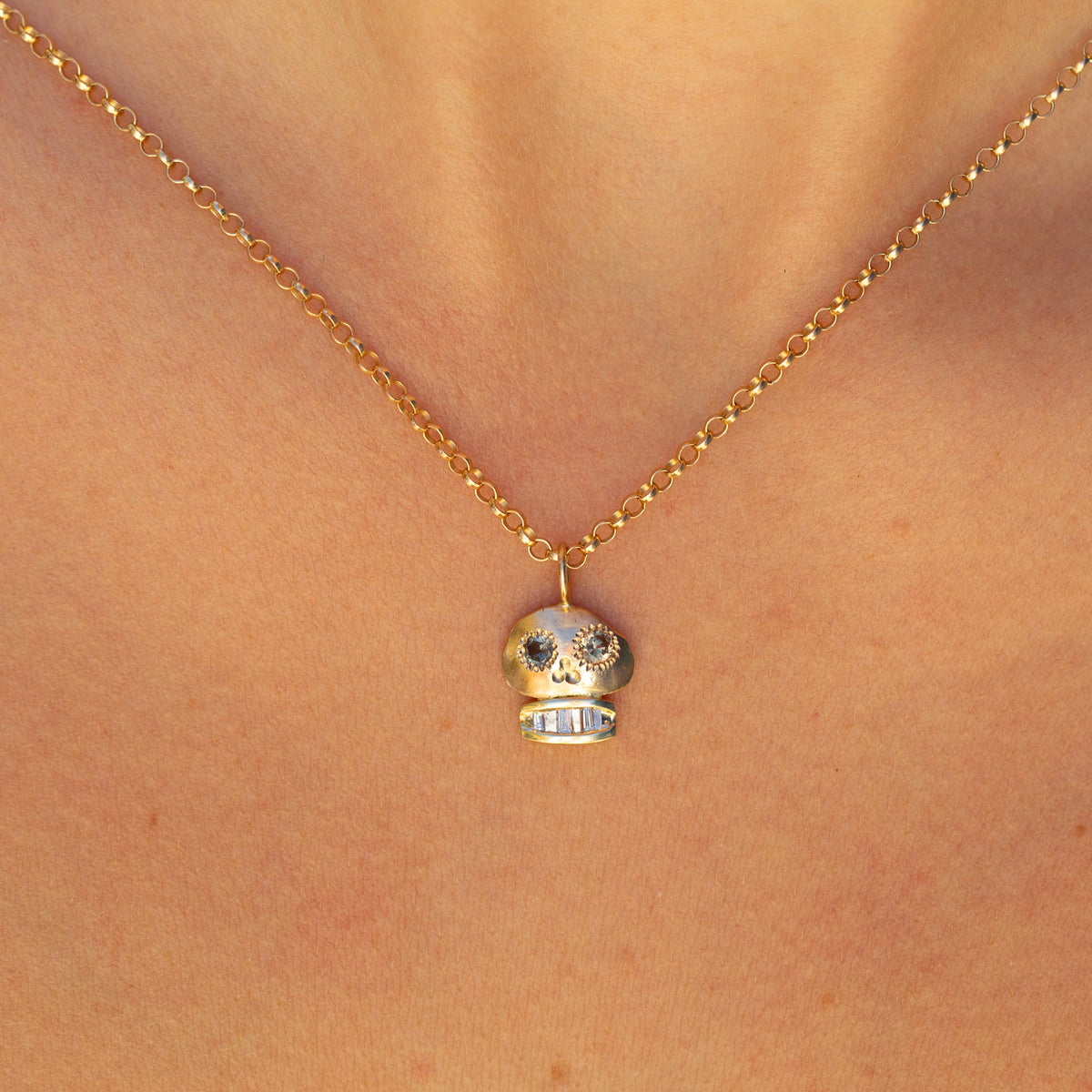 Skull 7, Bi-Color Sapphire
