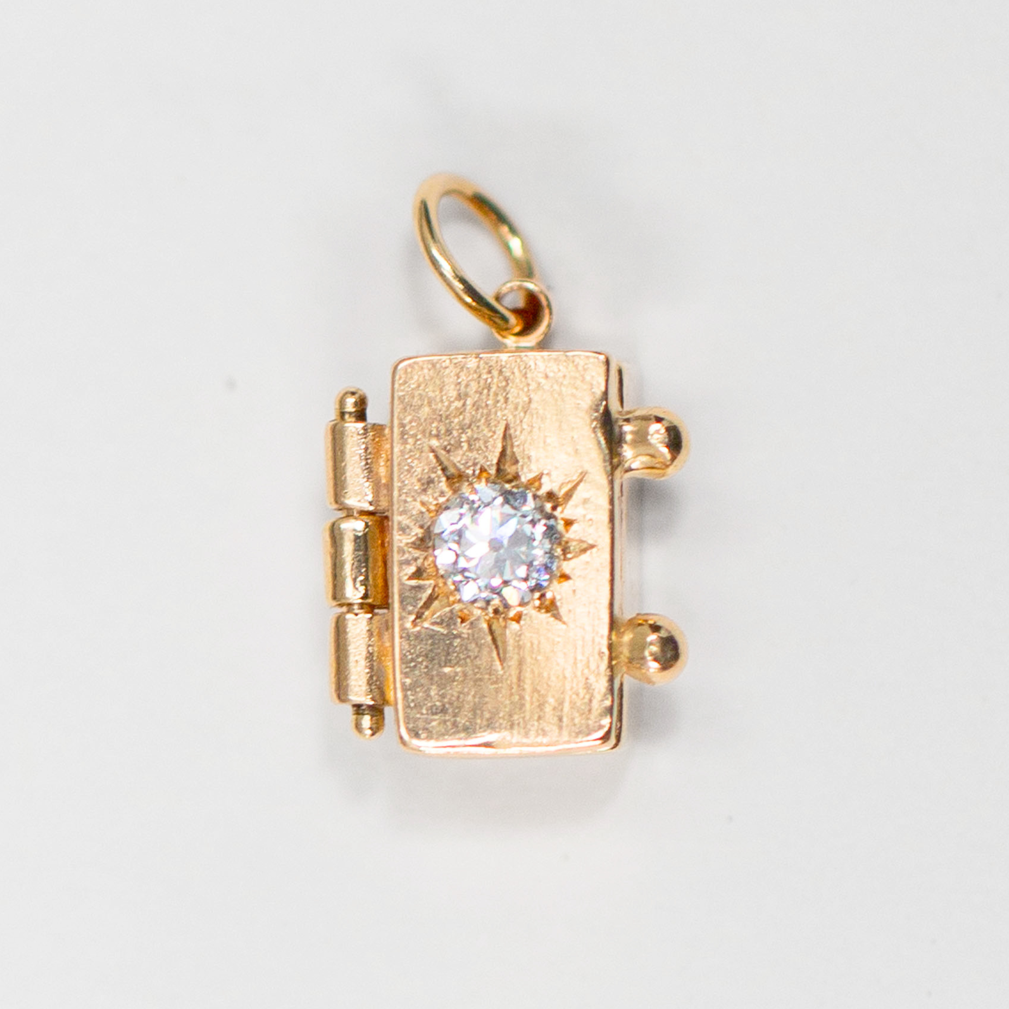 Old English Cut Antique Diamond Rock Box