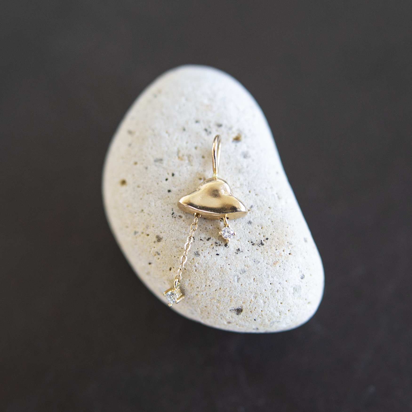 UFO, beam charm