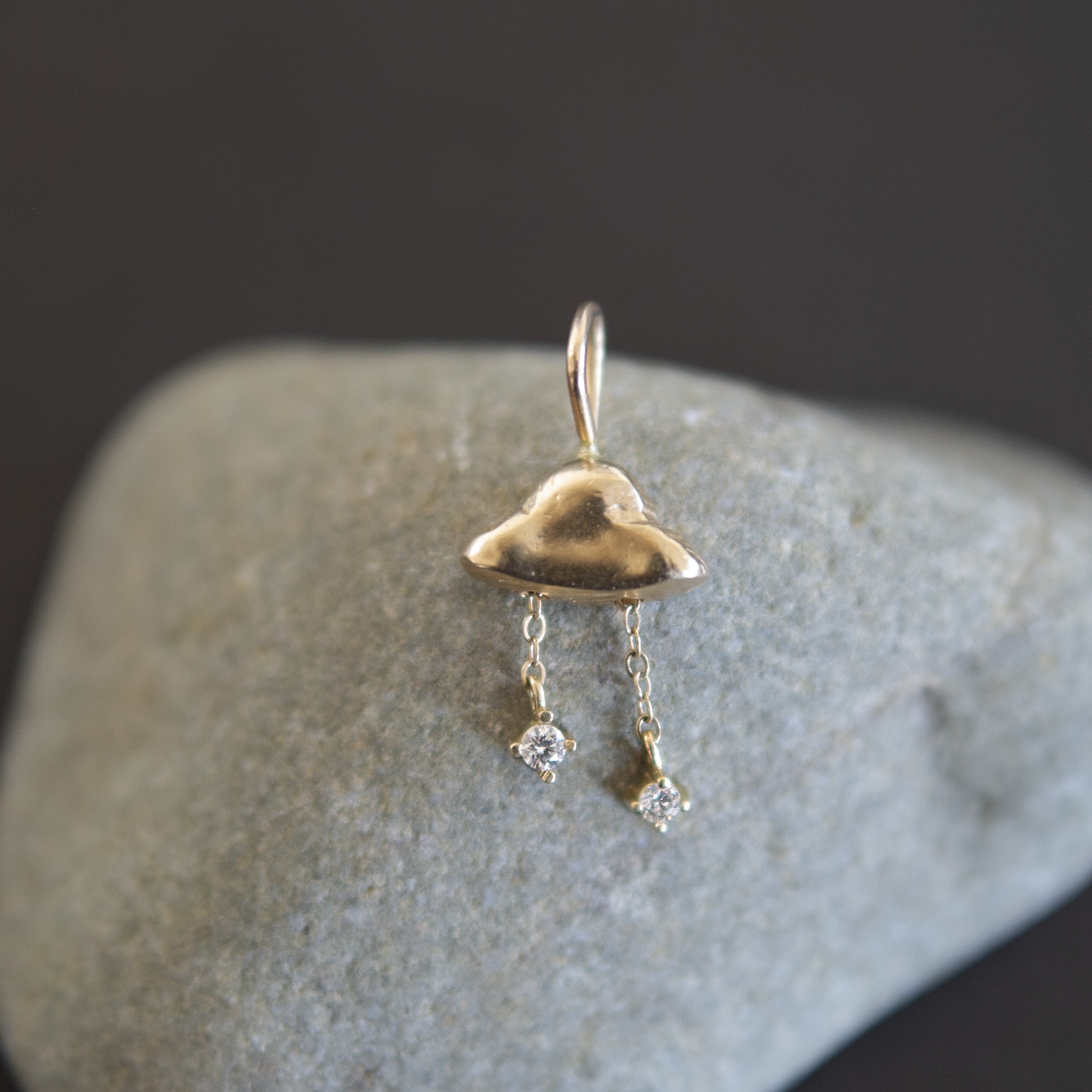 UFO, beam charm