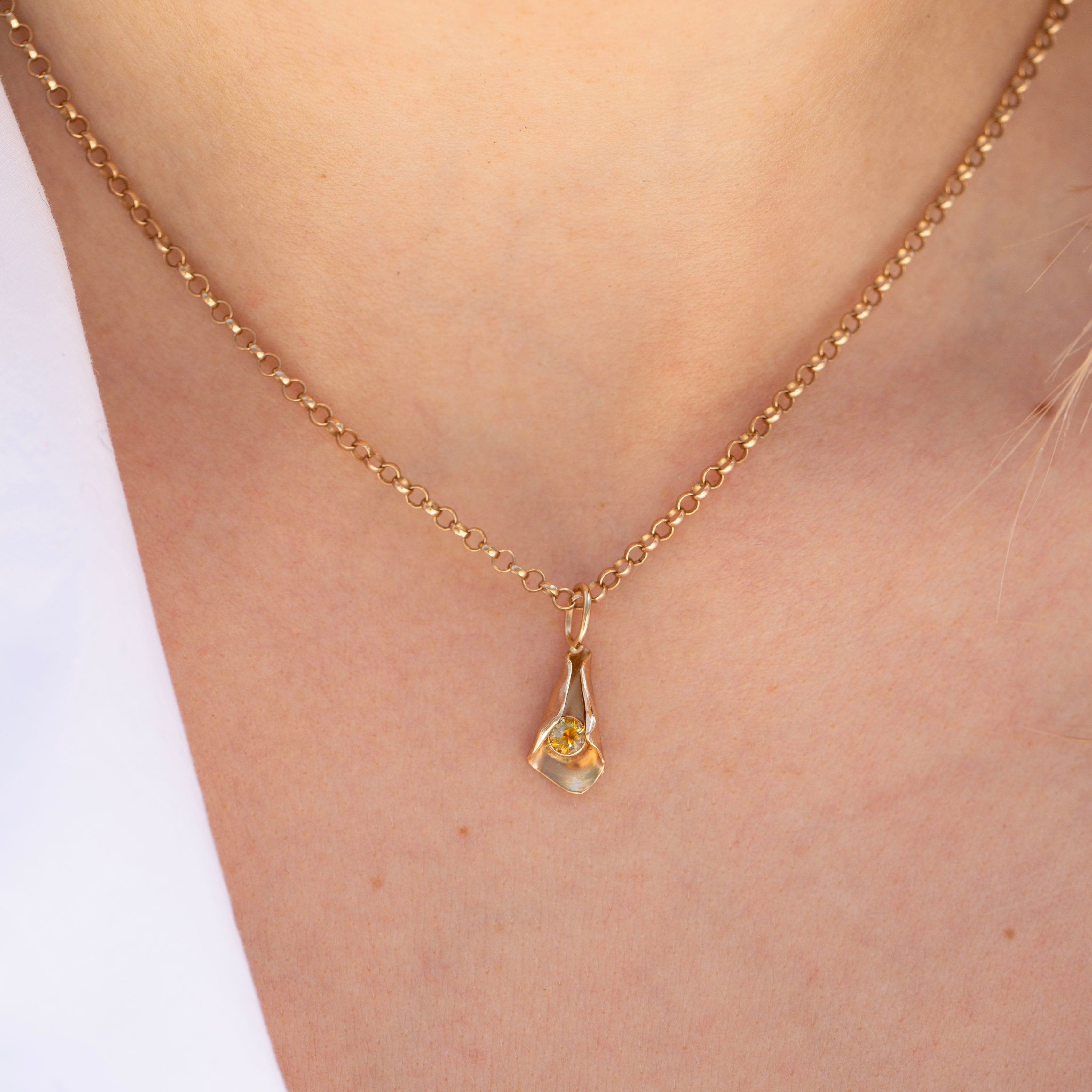 Calla Lily Pendant 2, Sapphire