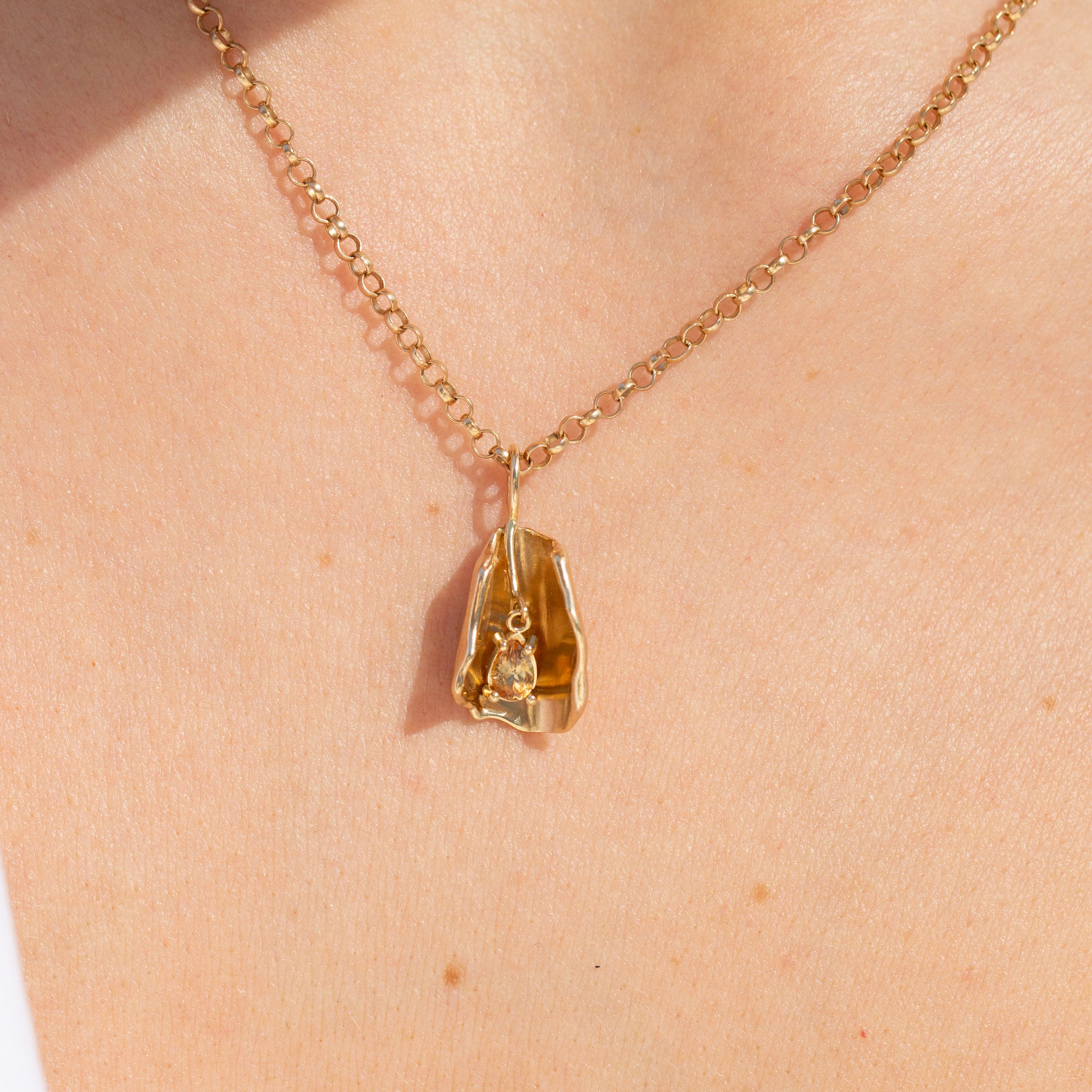 Calla Lily Pendant 6, Sapphire