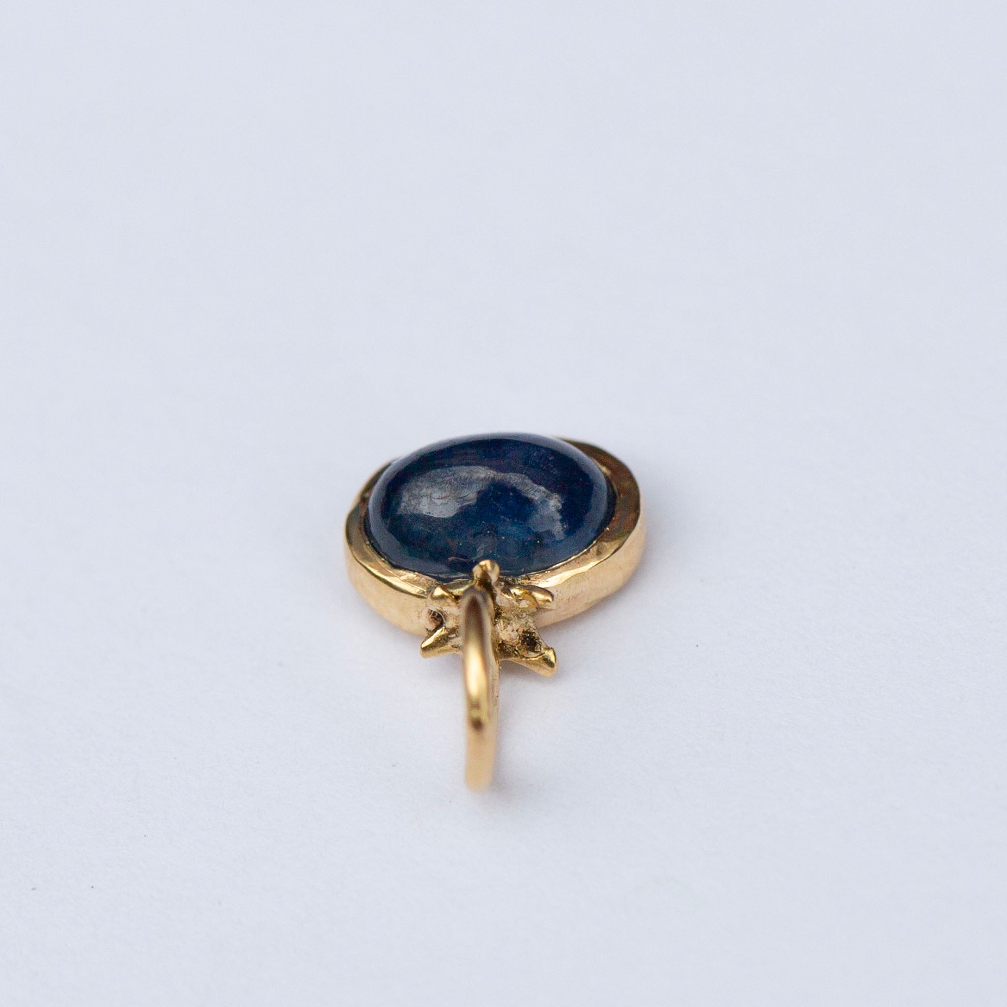Blueberry Charm 8, 14k