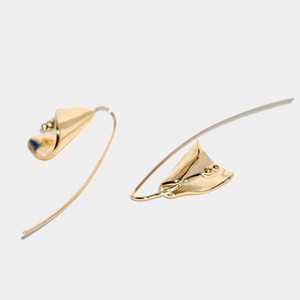 
            
                Load image into Gallery viewer, Calla Lily Earrings
            
        