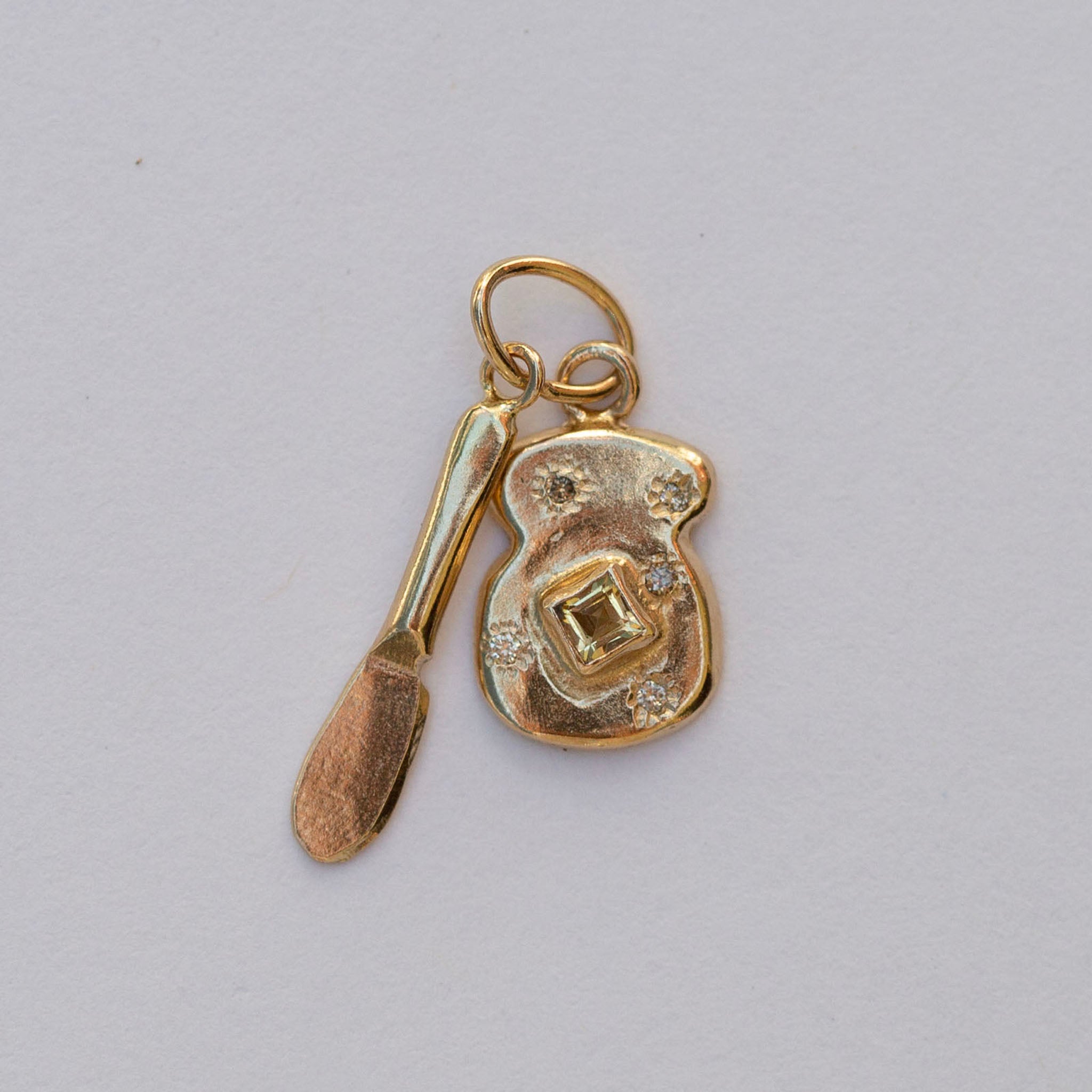 Cinnamon Toast w/ Knife Charms