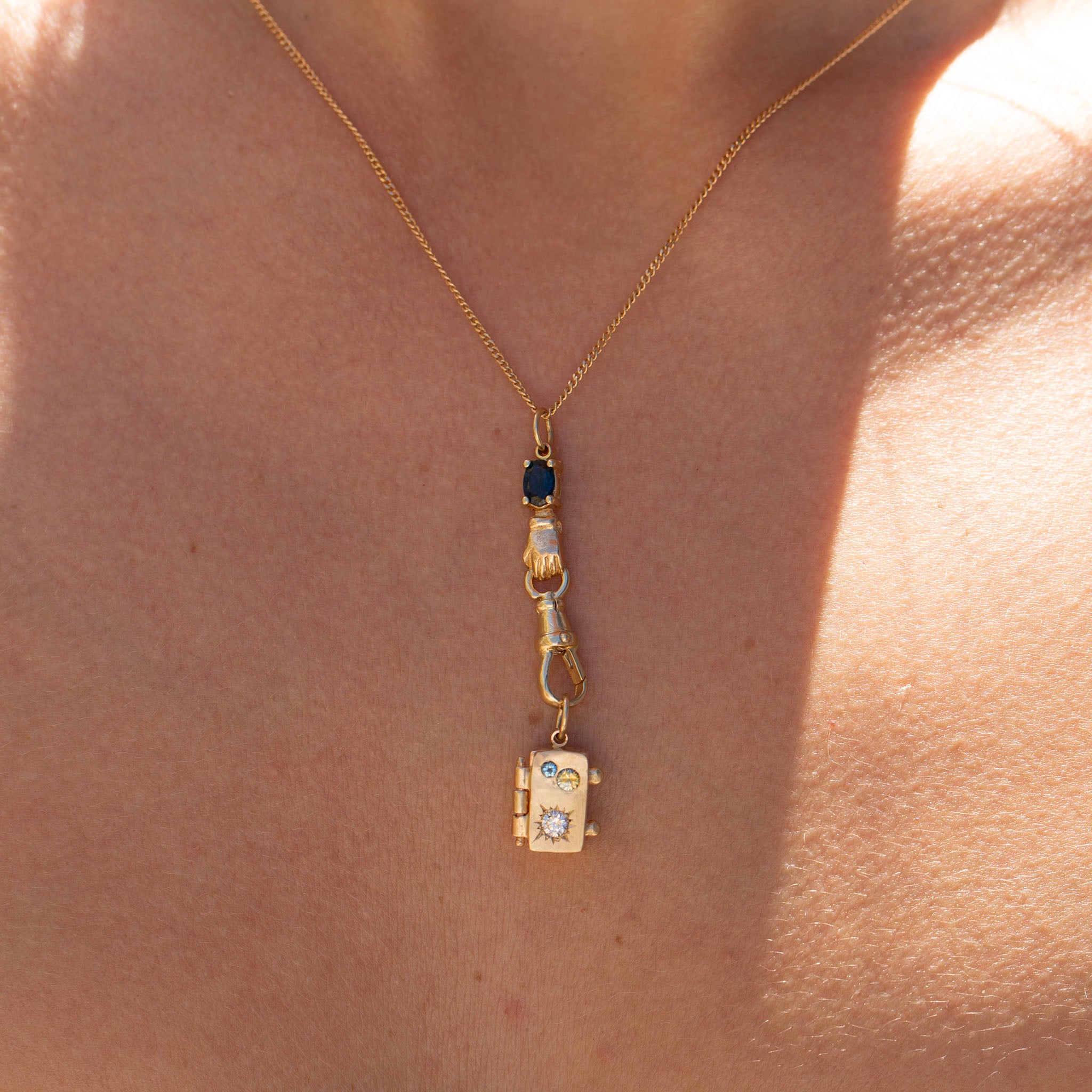 Hand Connector,  14K Dark Blue Oval Sapphire