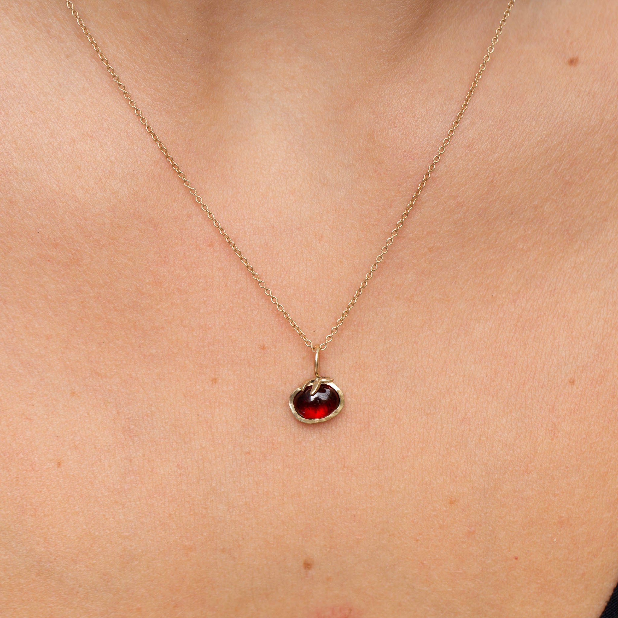 Heirloom Tomato. Garnet 14k