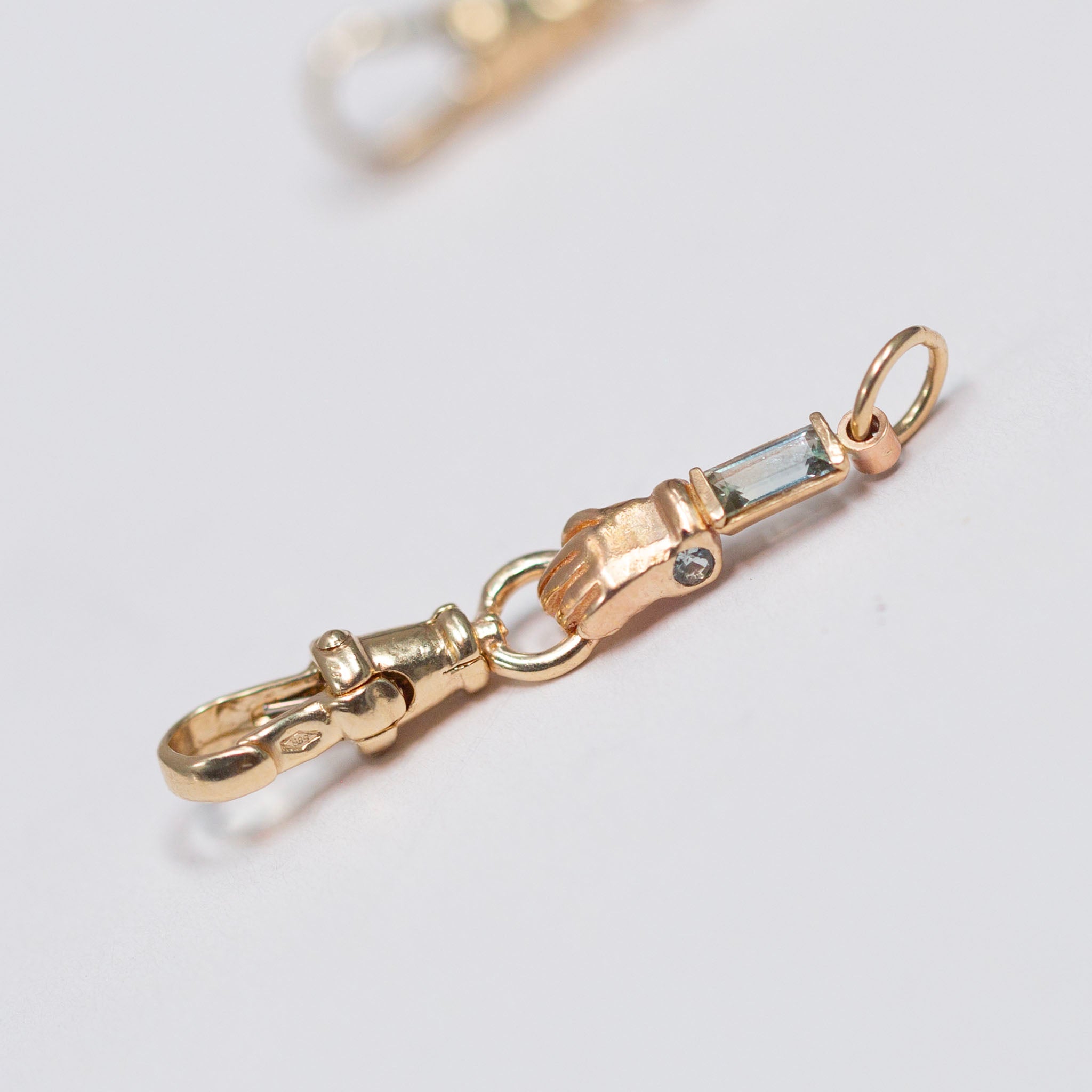 Montana Sapphire Hand Connector, 14K