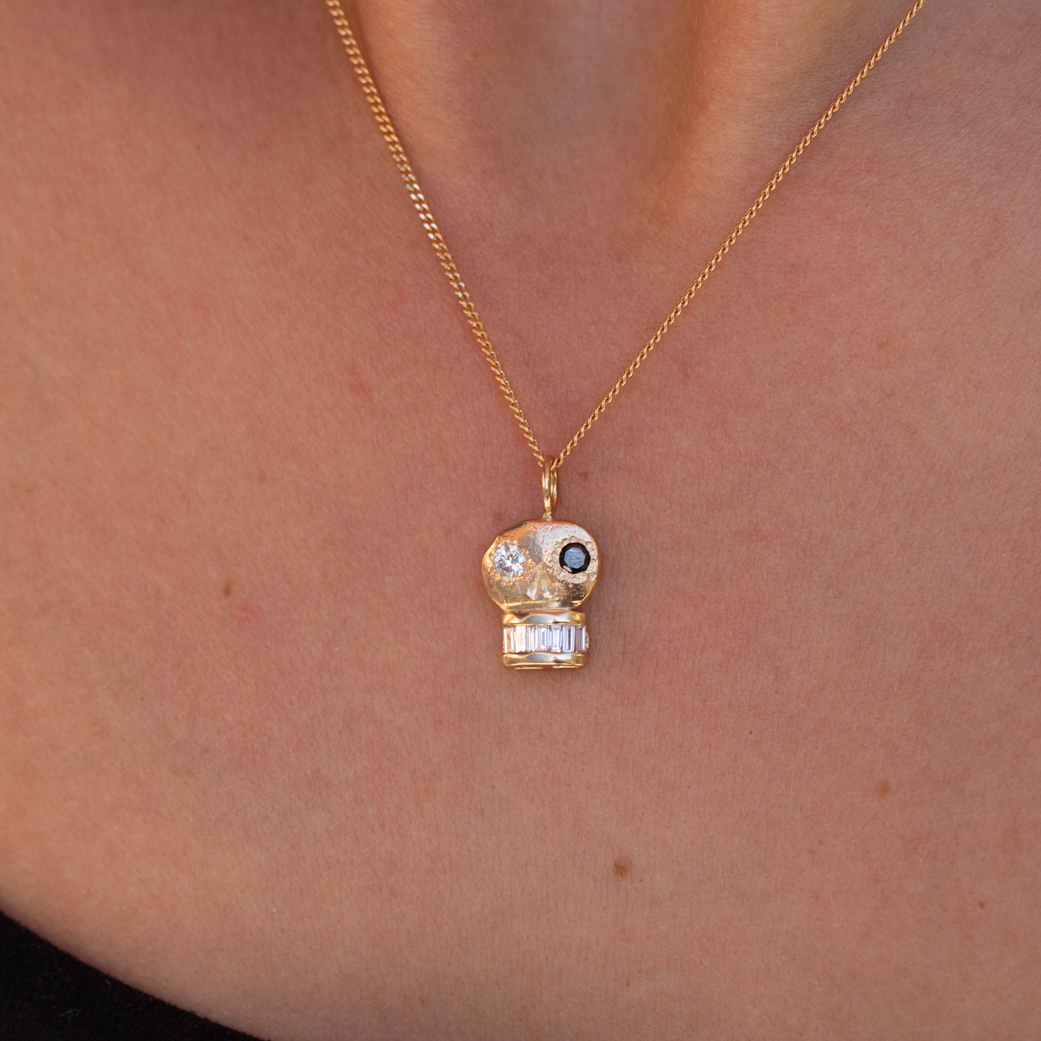 Skull Charm 17, White and Black Diamond