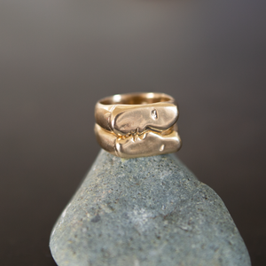 
            
                Load image into Gallery viewer, Kiss Rings, 14k
            
        